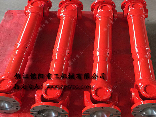 新式整體叉頭式萬向聯(lián)軸器是冶金、軋鋼等機械設(shè)備的優(yōu)選傳動件-萬向聯(lián)軸器